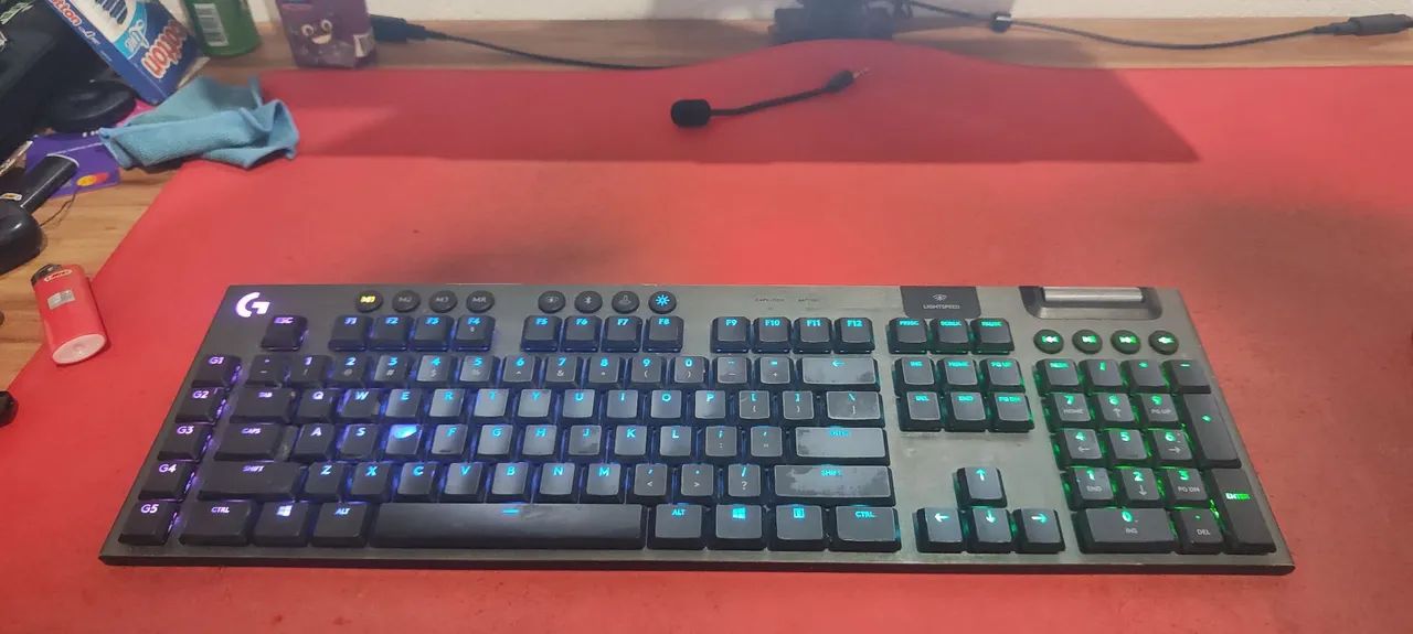 Teclado Gamer Logitech G915 - Usado