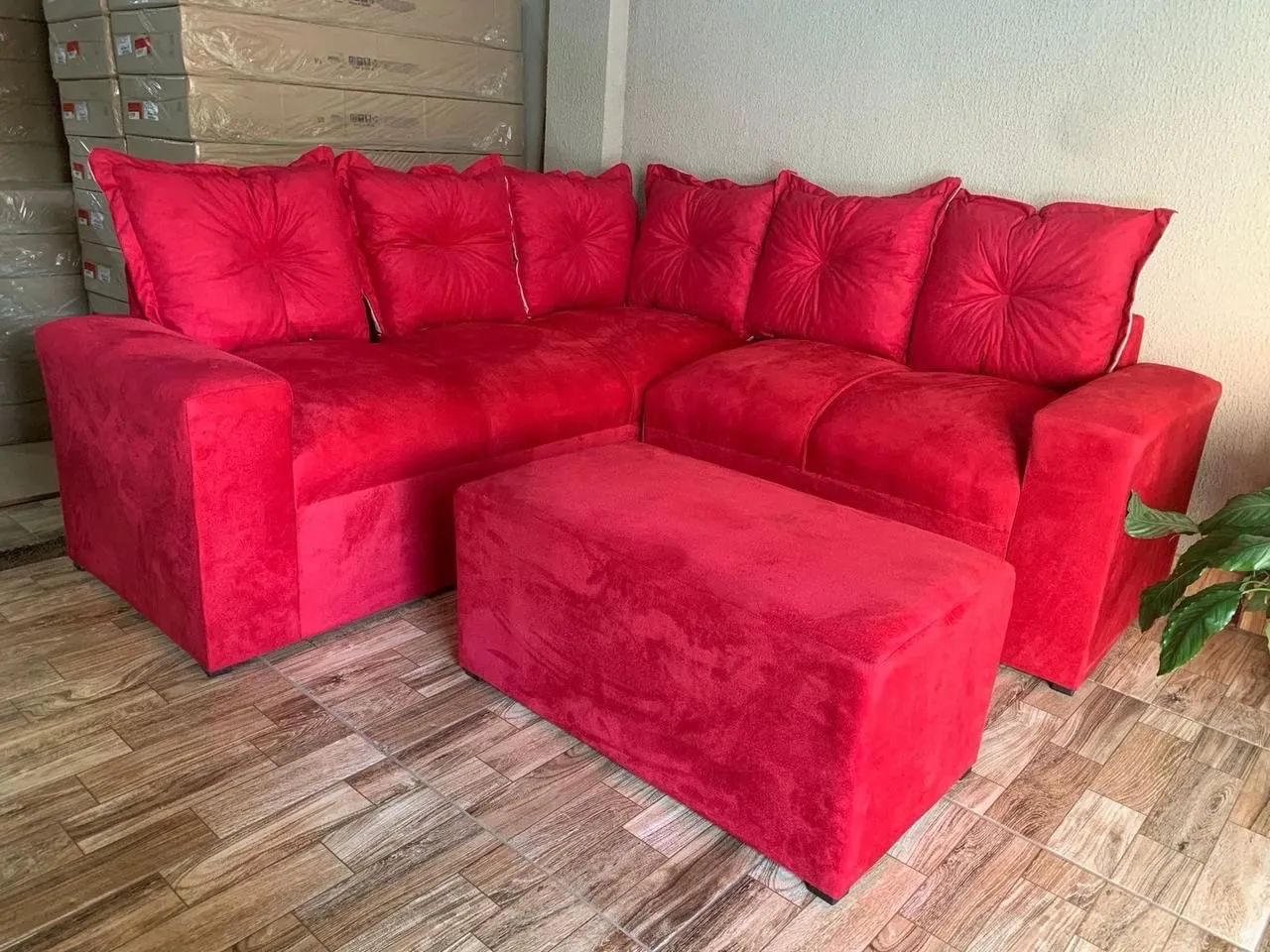 Sofá de canto tecido suede com puff - Foto 2