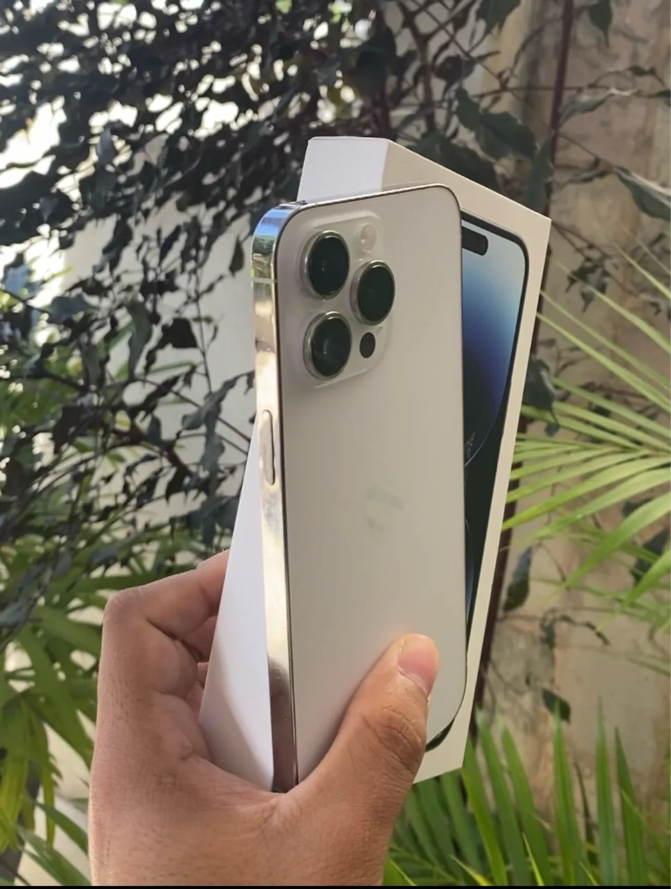 iPhone 14 Pro Max branco 256gb