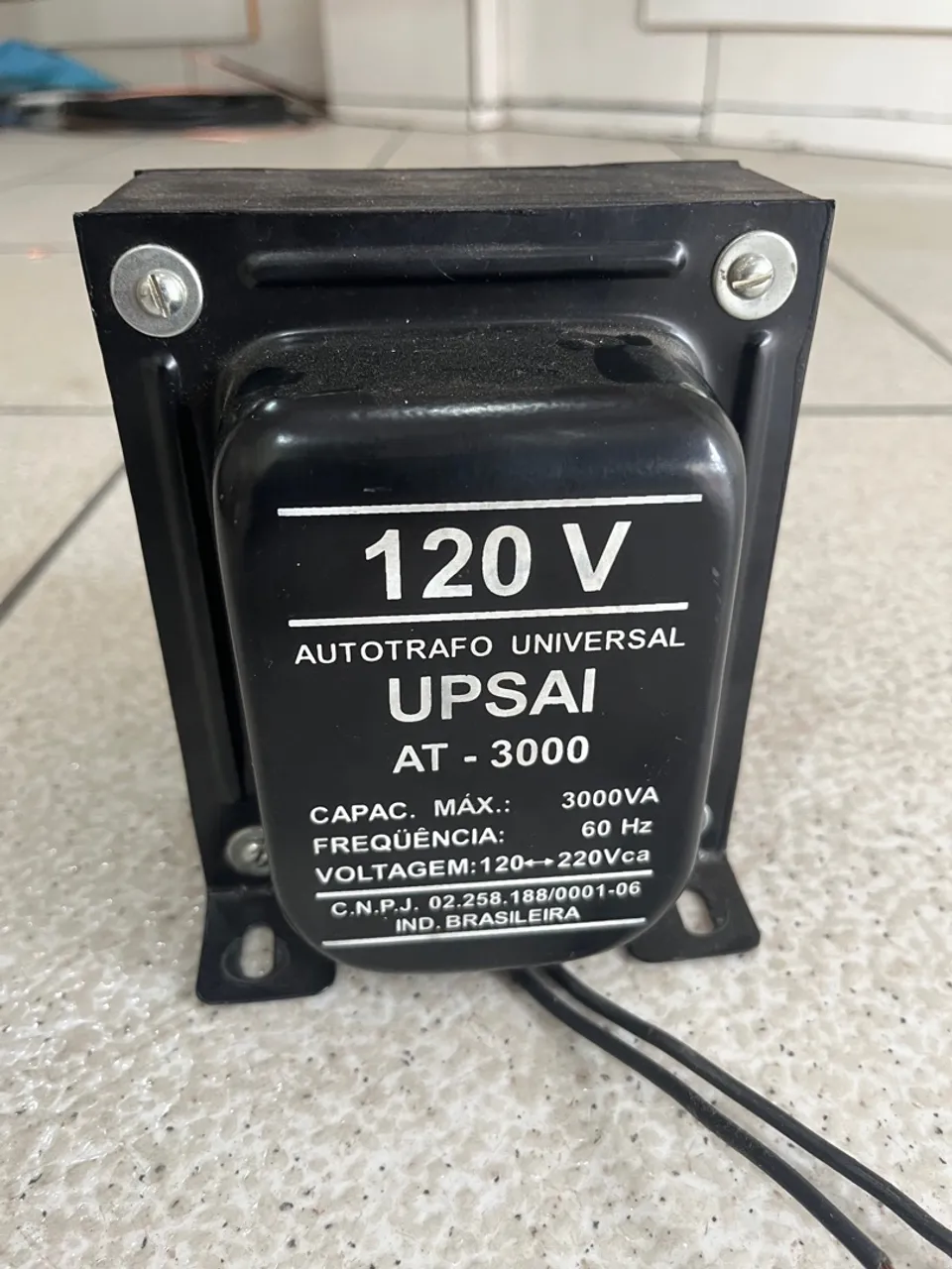 Transformador Autotrafo Universal UPSAI AT-3000 3000VA 120V