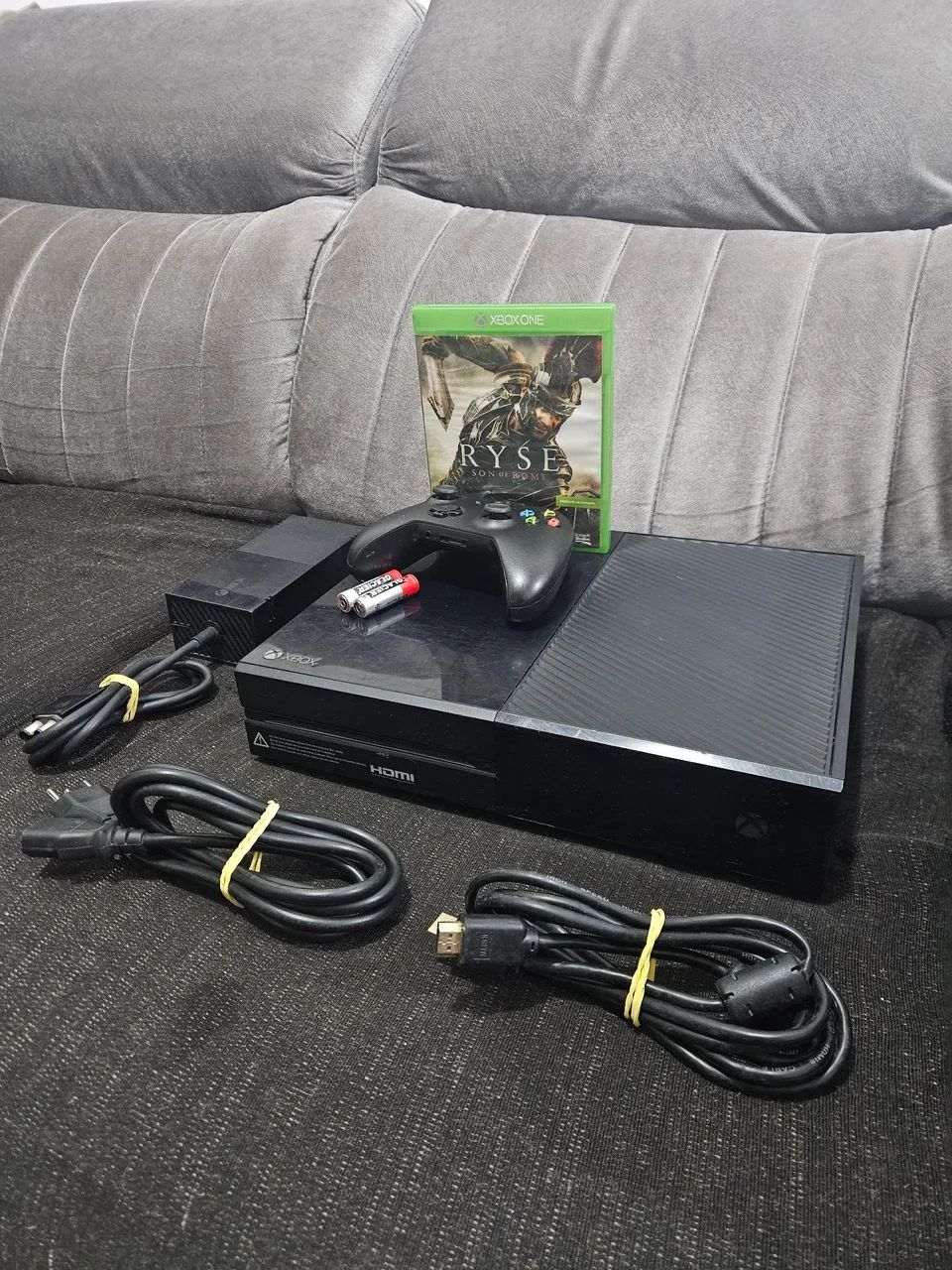 Xbox One FAT + Jogo Ryse: Son of Rome