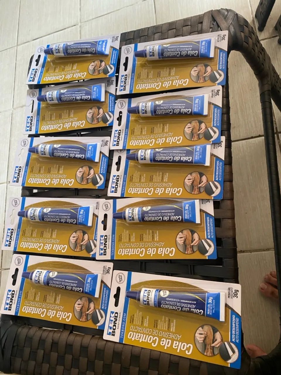 Vendo cola de sapateiro 30G