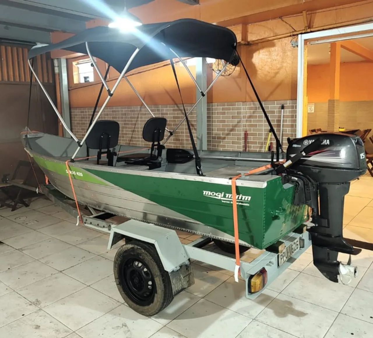 Vendo barco Mogi Mirim super novo.