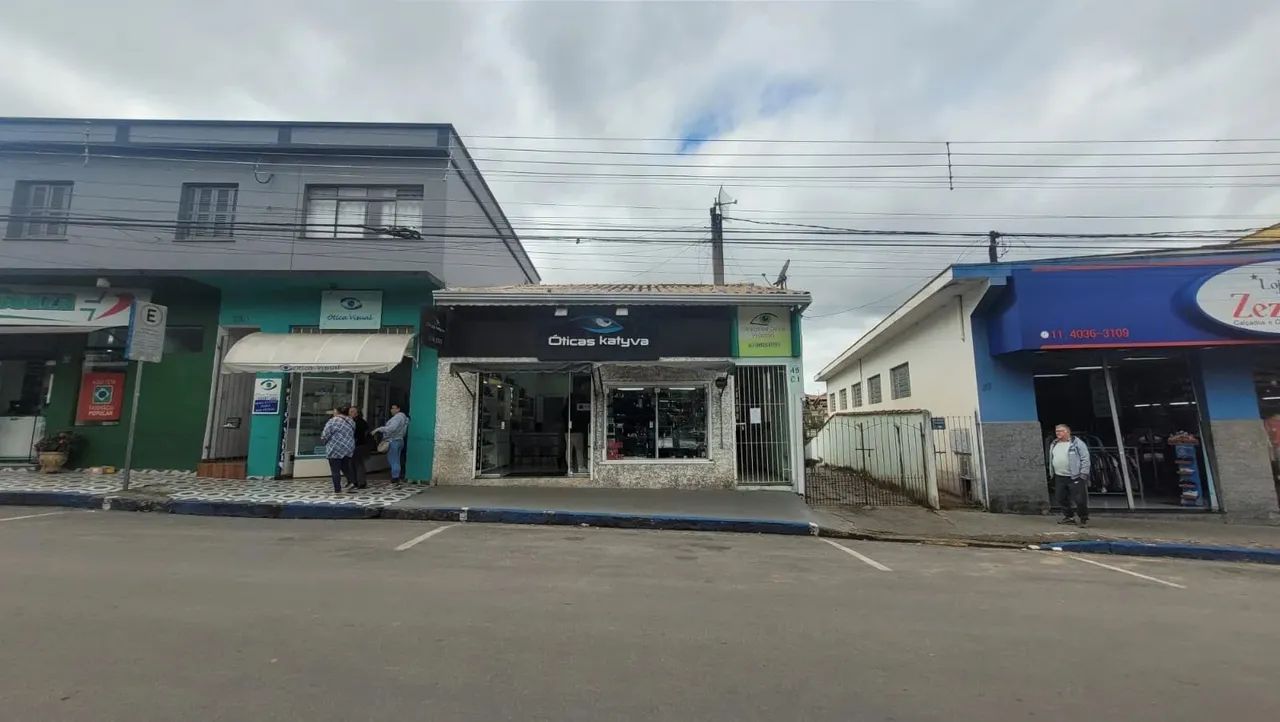 Terreno à venda no centro de Piracaia, próximo aos bancos, padaria, farmácias e supermecad - Foto 3
