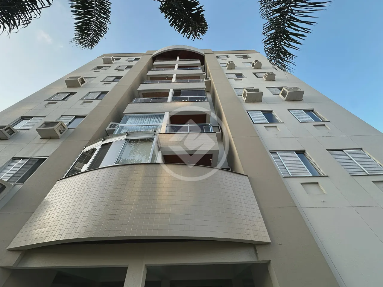 OPORTUNIDADE em Florianópolis: 2 quartos e 57m² no coração do Itacorubi!