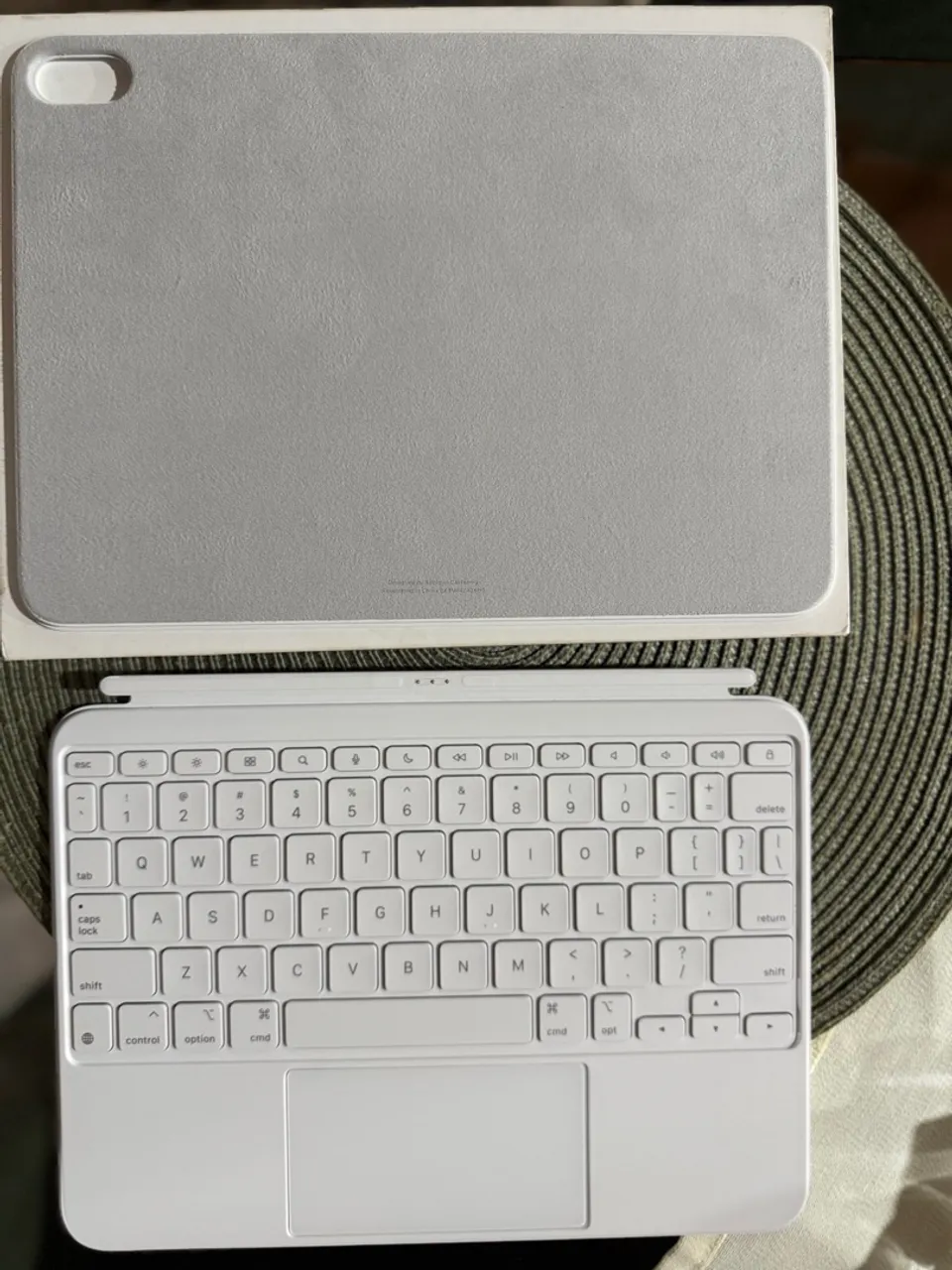 Apple Magic Keyboard Folio para iPad 10 geração