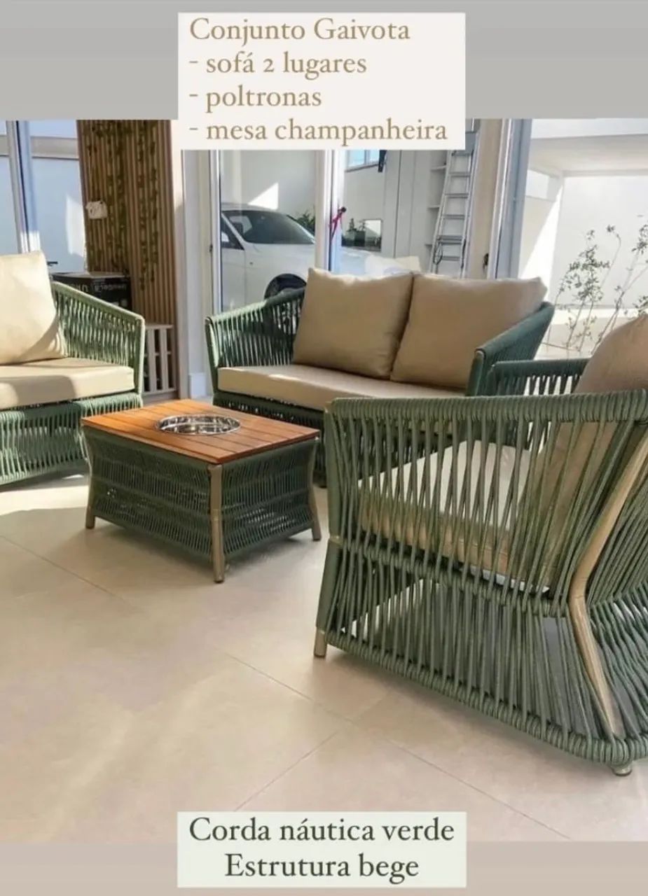 Conjunto sofá móveis área externa