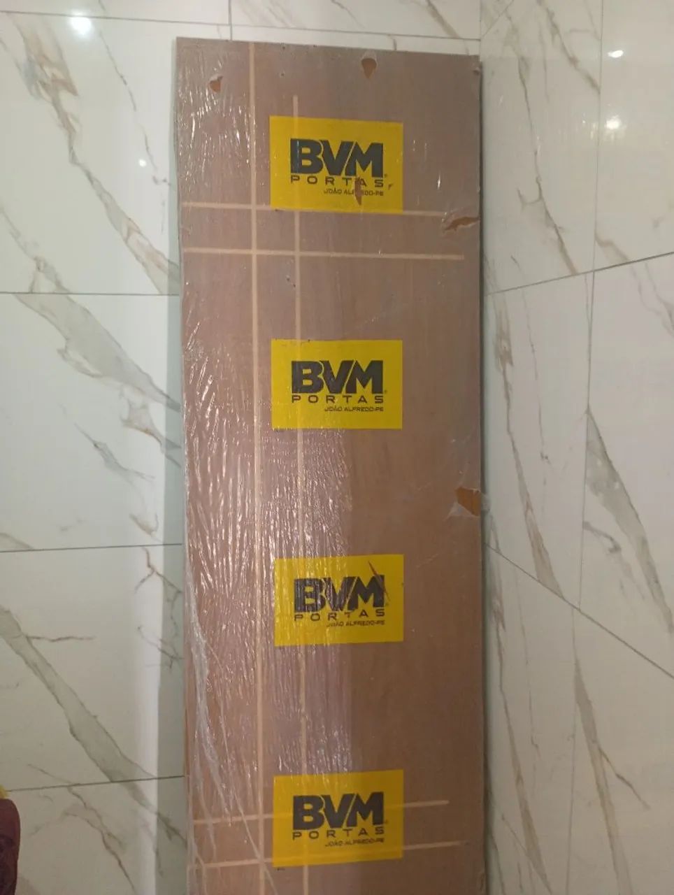 Estou vendendo uma porta para quarto 