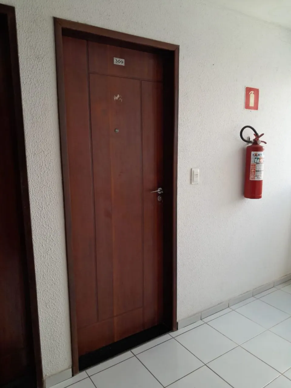 Alugo Apartamento padrão de 01 quarto na Principal do Geisel