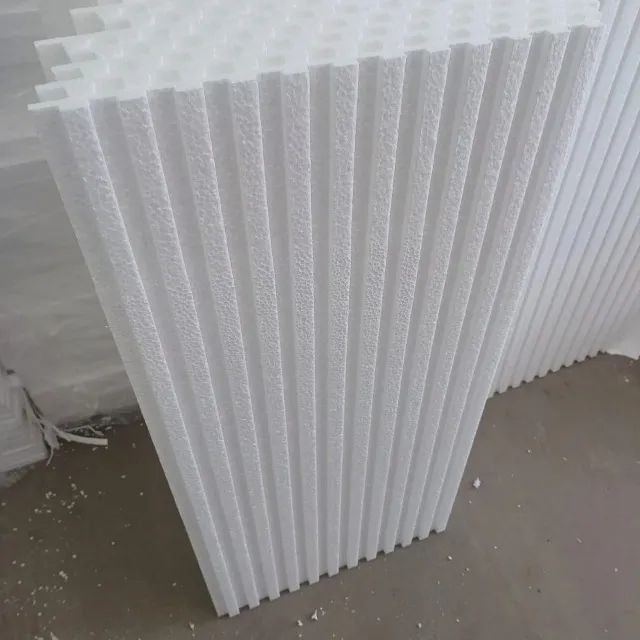 Placas de Isopor EPS Ripado | Decoração de Paredes Anti-Chamas