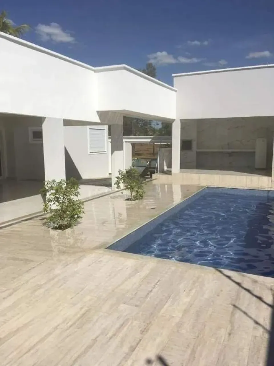 LINDA CASA 3 SUITES , ALUGUEL 208 NORTE