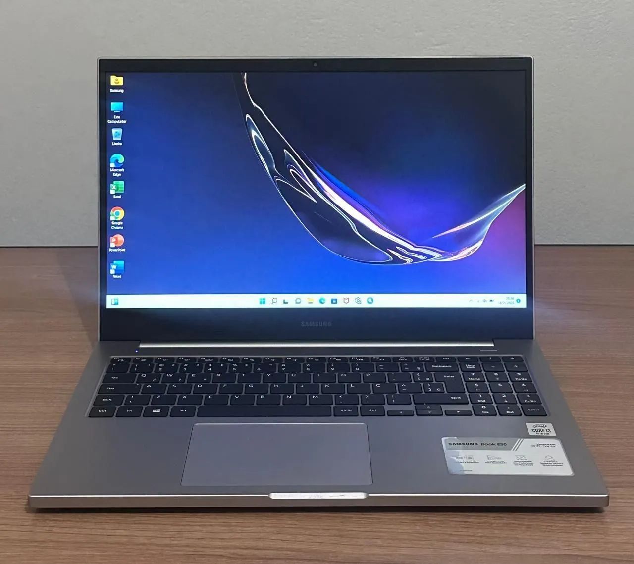 Vendo Notebook Samsung Book i3 