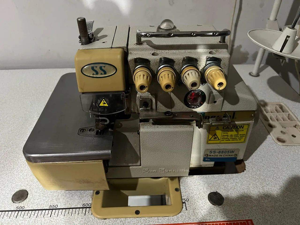 Máquina de costura  - Foto 4