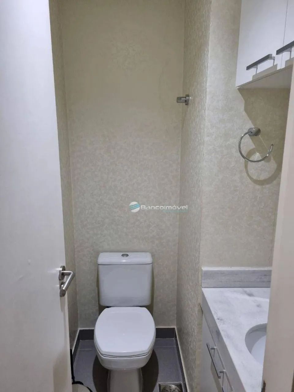 Conjunto de Salas/Comercial, bem localizada, perto de tudo. Edifício com portaria 24 hs, e - Foto 9