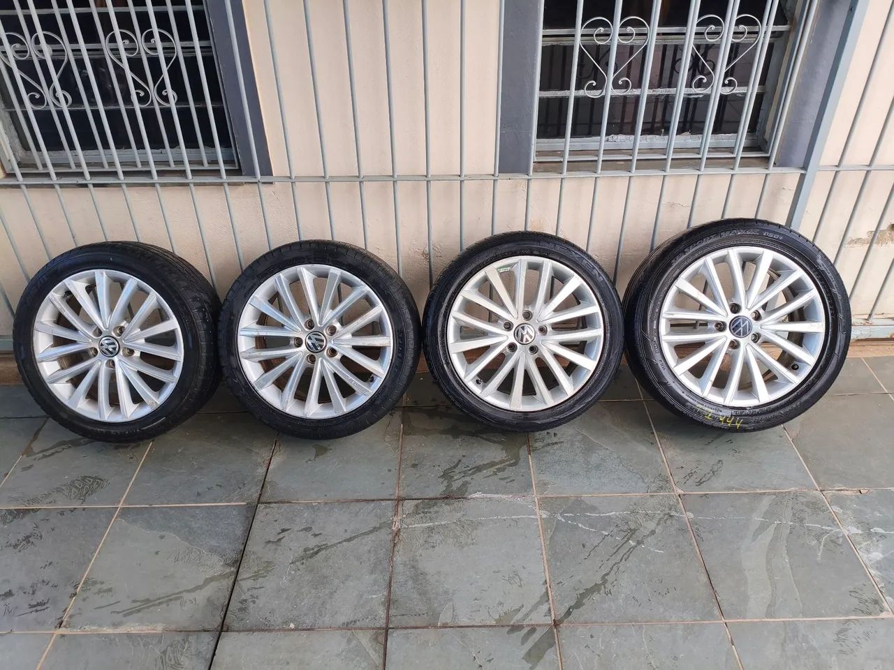 RODAS ARO 17 VOLKSWAGEN  JETTA 5 FUROS  - Foto 2