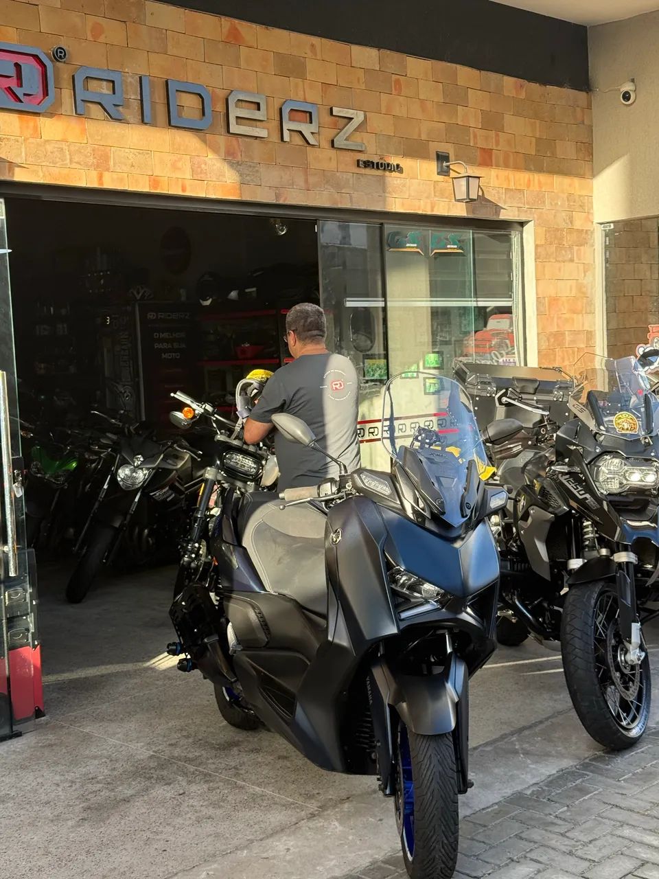 Xmax 250 Conect 