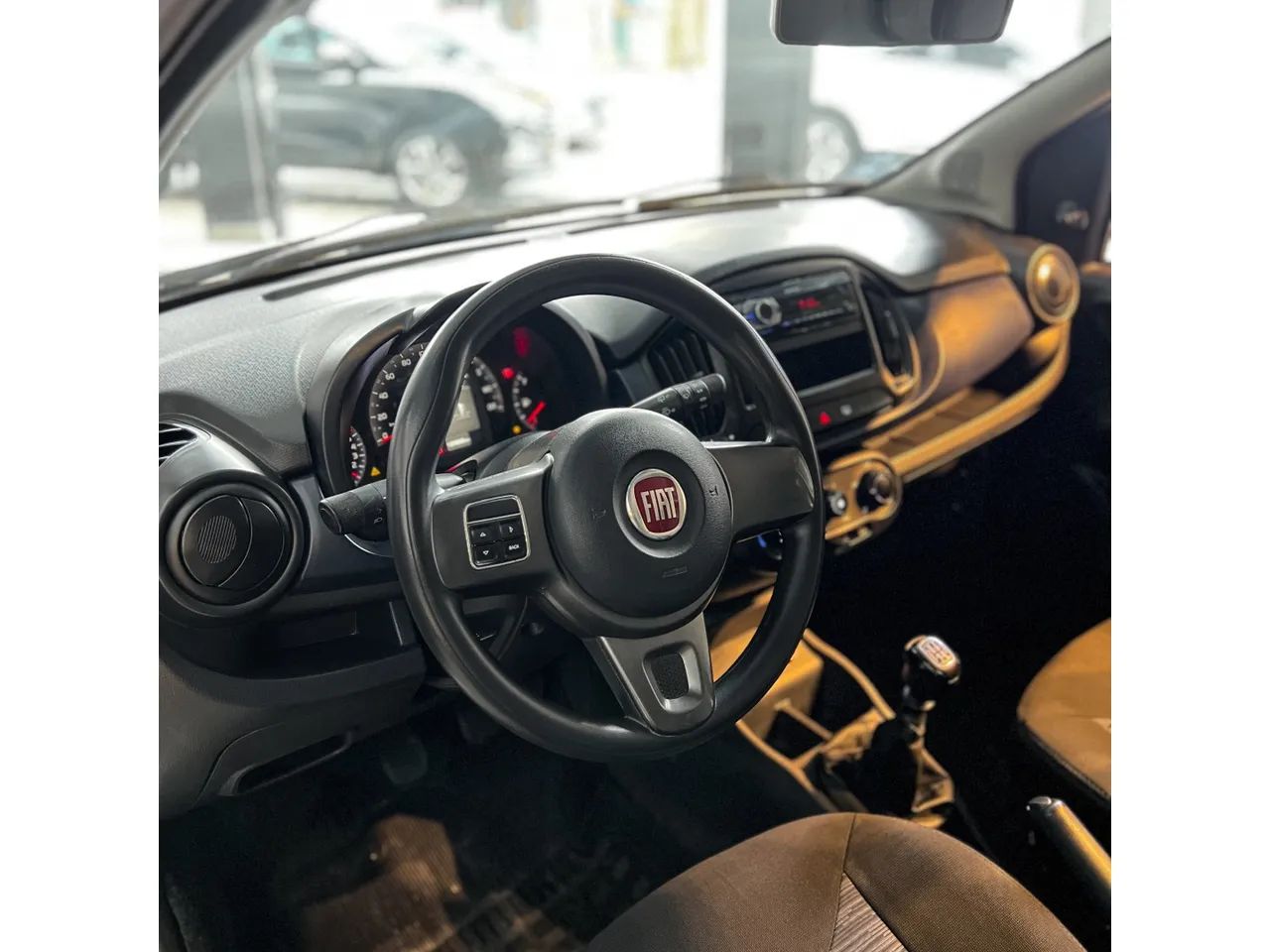 Fiat Uno Attractive 1.0 Flex 6V 5P 2017 - Foto 5