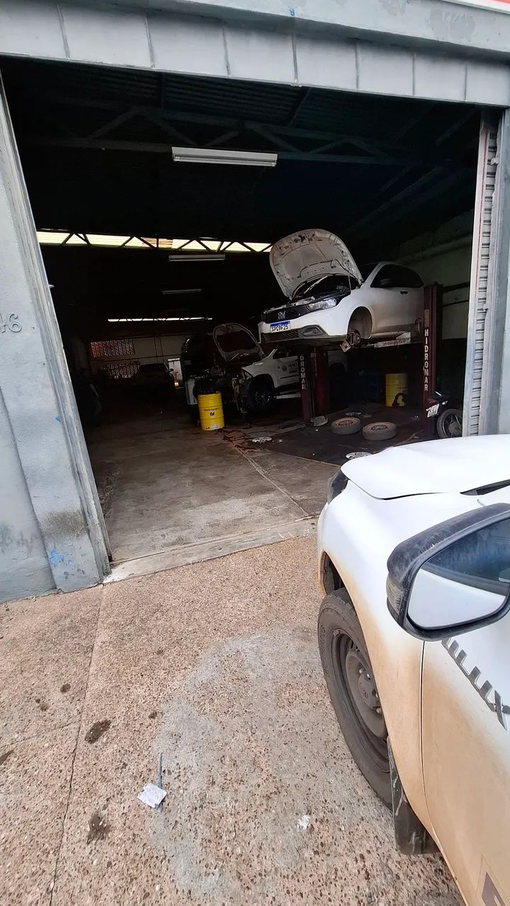 A freikar está abrindo vaga de mecânico  e ajudante de mecânico 