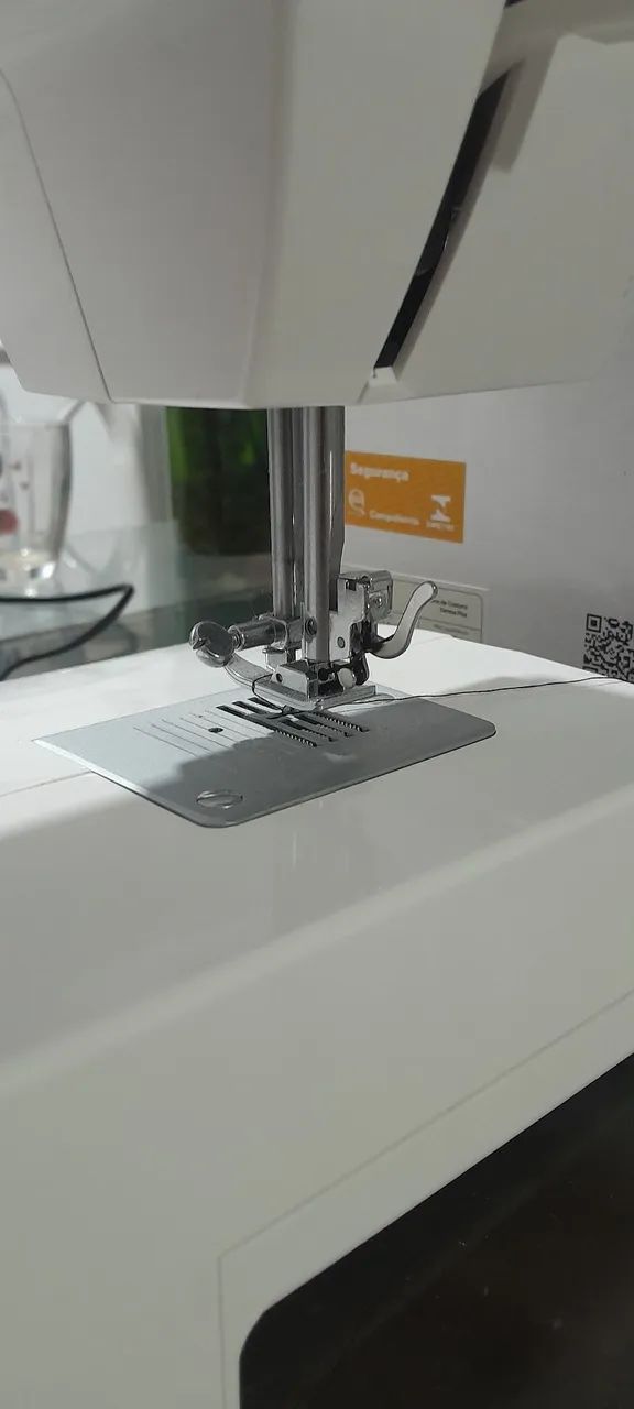 Máquina de costura  - Foto 3