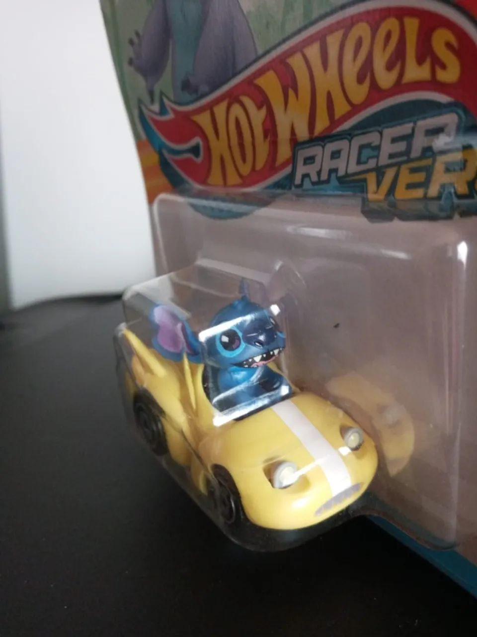 miniatura hotwheels race verse lilo stitch  - Foto 3