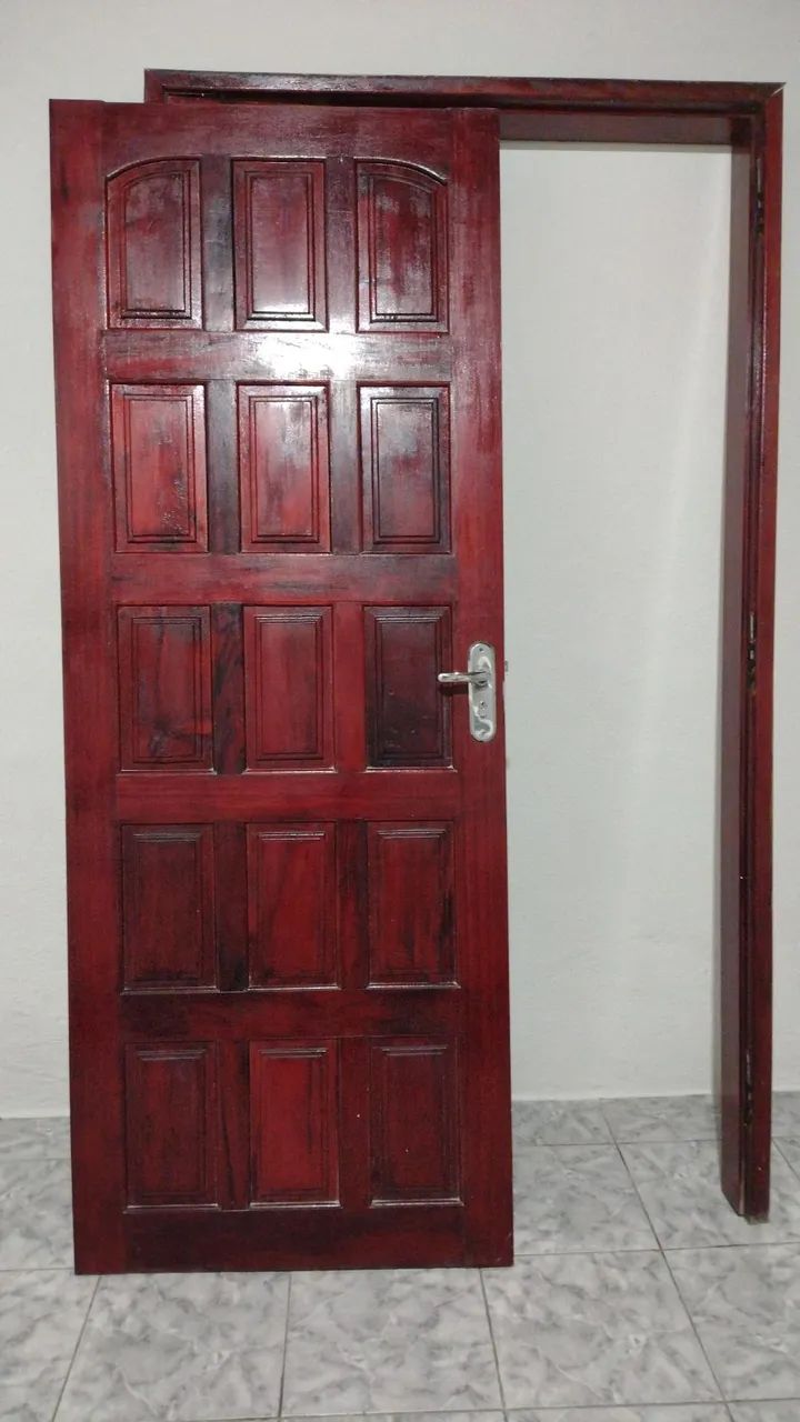 Porta de madeira.