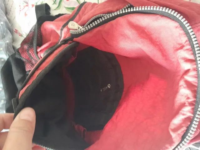 Mochila Fico Vermelha - Esportiva e Conservada - Foto 3