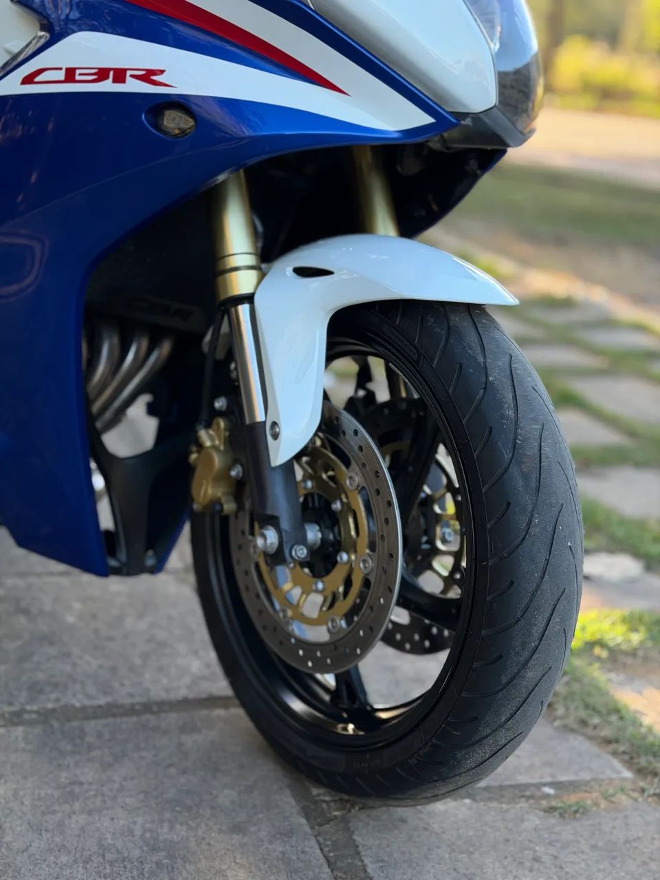CBR600F 2013 (KM baixo)  - Foto 2