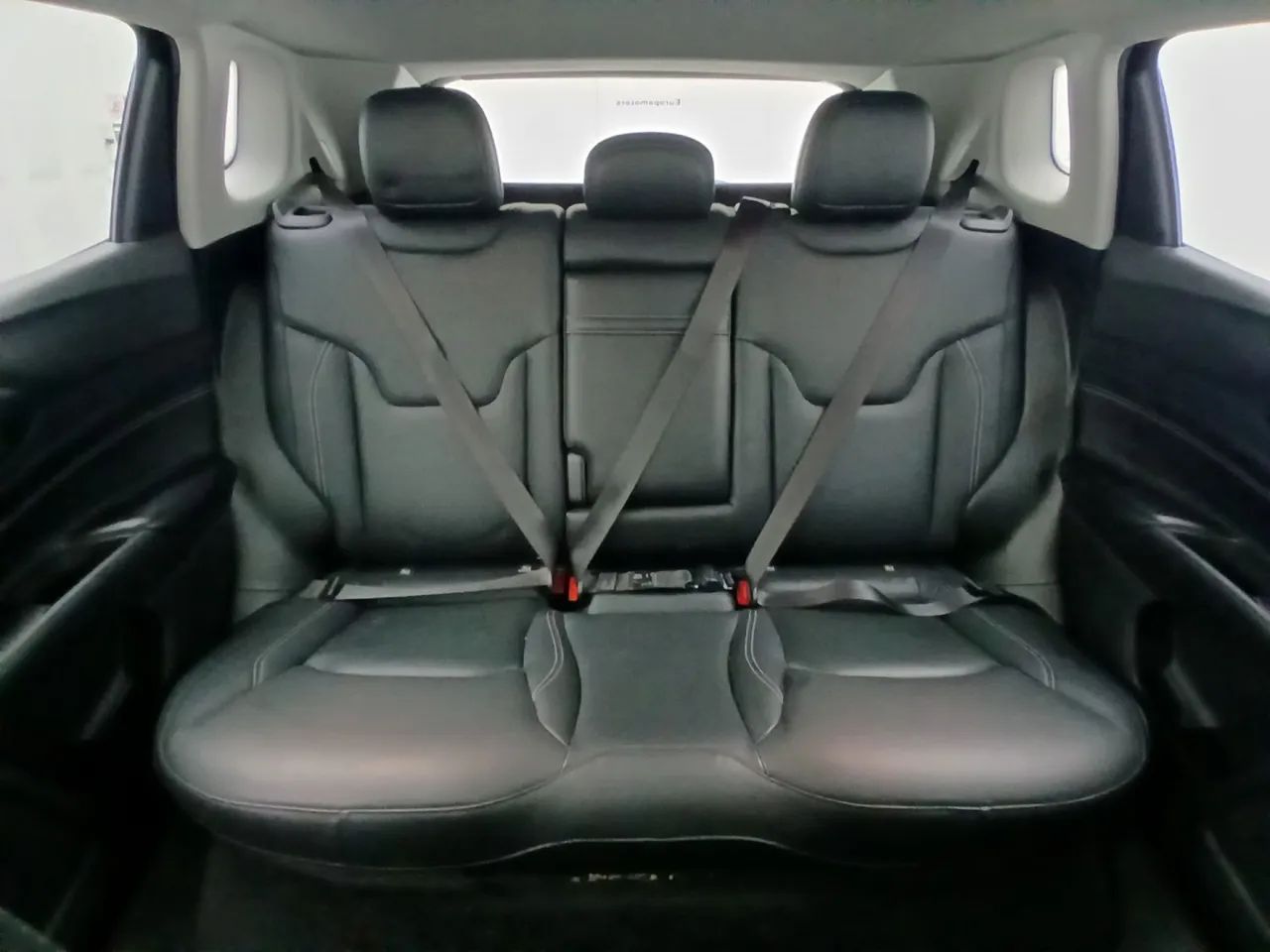 Jeep Compass LONG. T270 1.3 TB 4x2 Flex Aut., foto 18 de 18