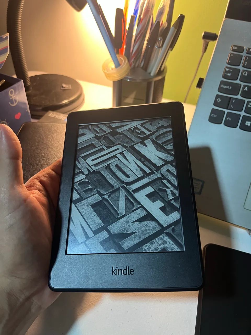 Kindle Paperwhite 3 (7ª geração) usado