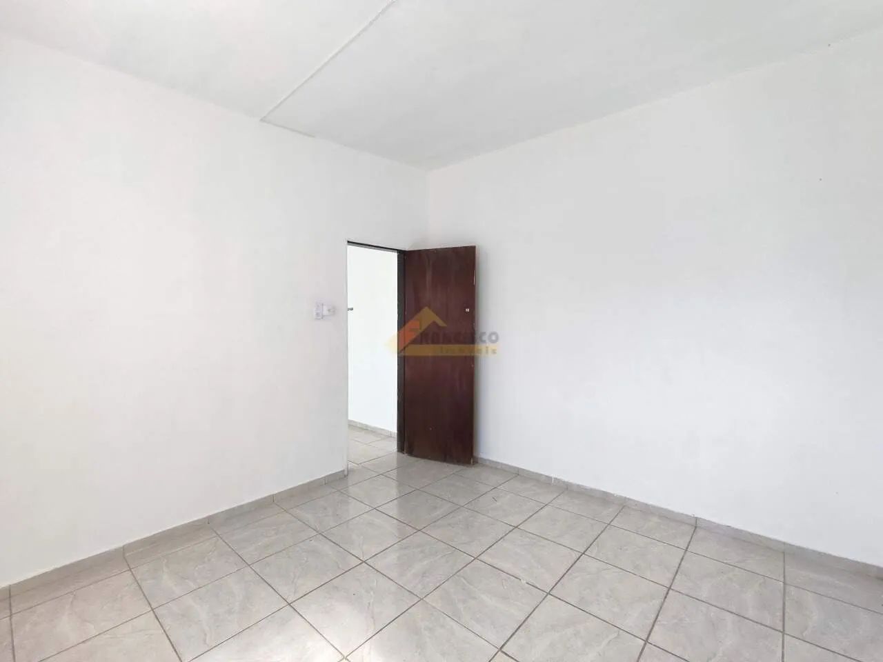 Casa para aluguel, 1 quarto, 2 vagas, Interlagos - Divinópolis/MG