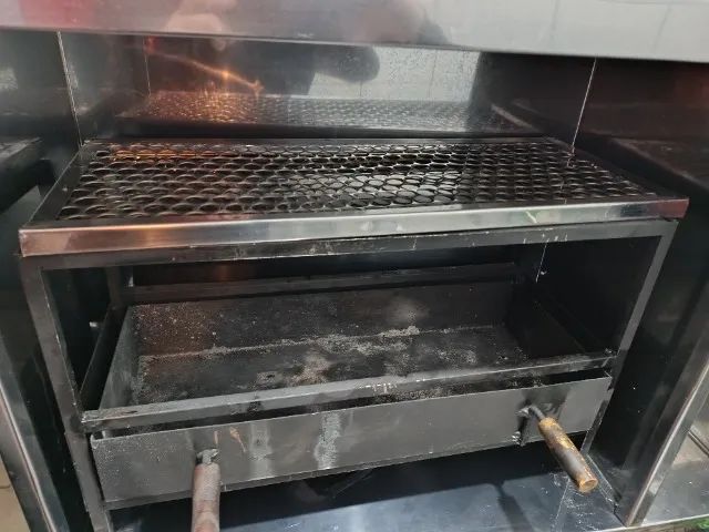 Carrinho de churrasco