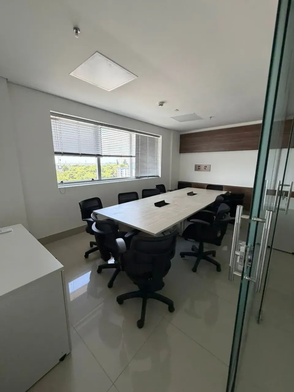 Cristal Tower Sala 127 m² Mobiliada - Adrianópolis - Foto 3