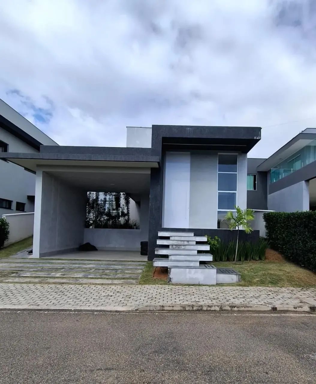 EXCLUSIVIDADE, 4 SUÍTES, CONFORTO E SOFISTICAÇÃO NO CONDOMÍNIO VILA FLOR  PIUM/RN.