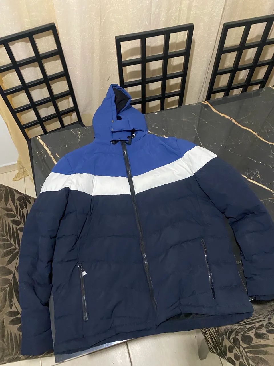 Jaqueta Masculina Acolchoada com Capuz - Azul Marinho - Foto 5