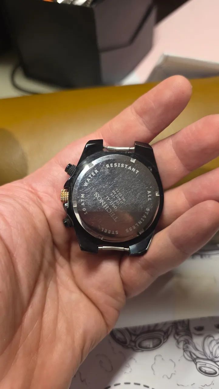 Relógio technos chronograph sem pulseira. Ótimo estado preto com dourado. CLASSUDO - Foto 3