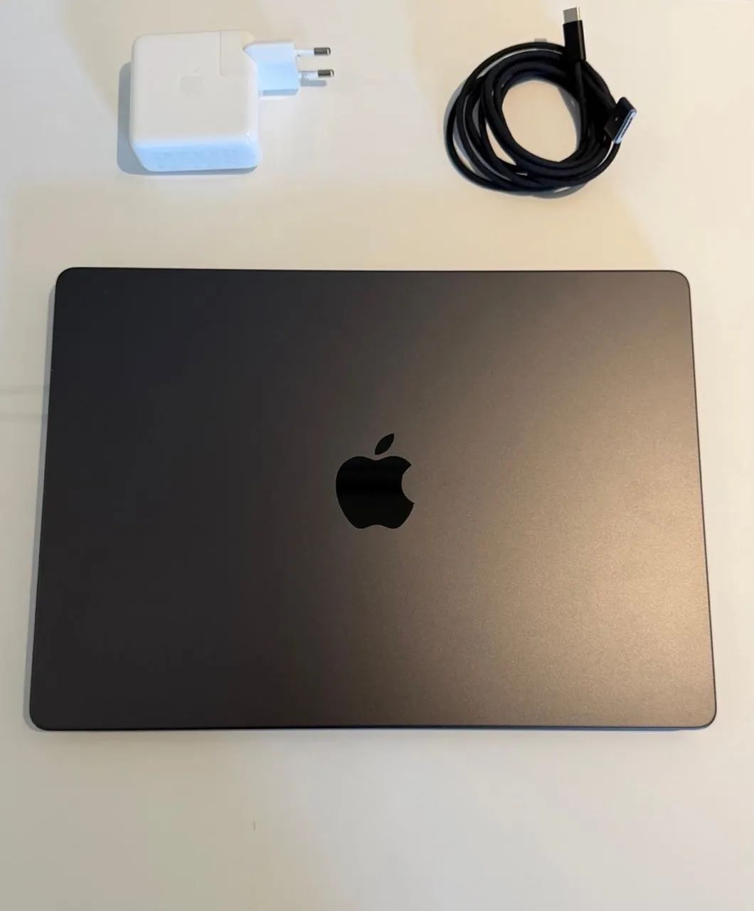 MacBook Pro M3 14