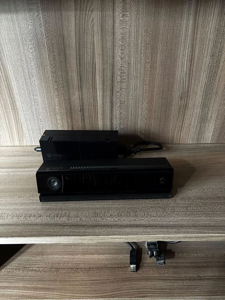 Xbox One + 2 controles + Kinect - Foto 2