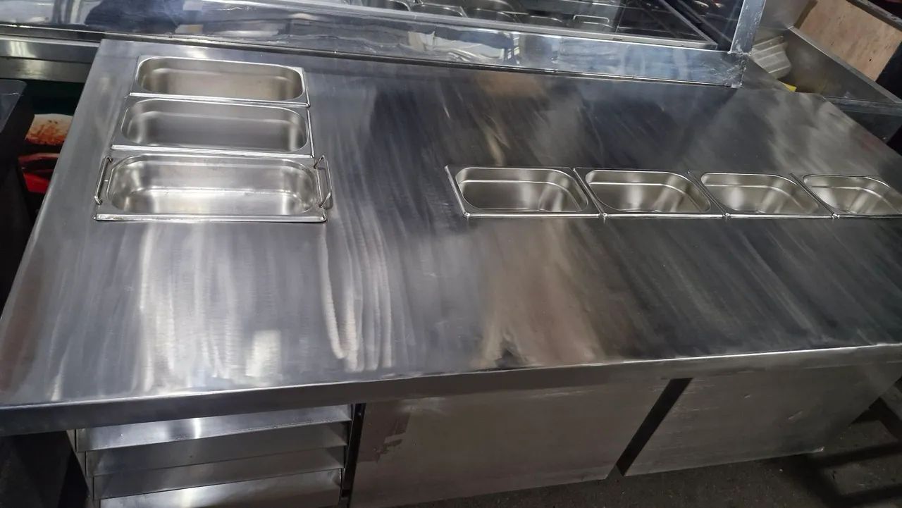 Refrigerador C/Bancada e Condimentadora inox - Foto 4