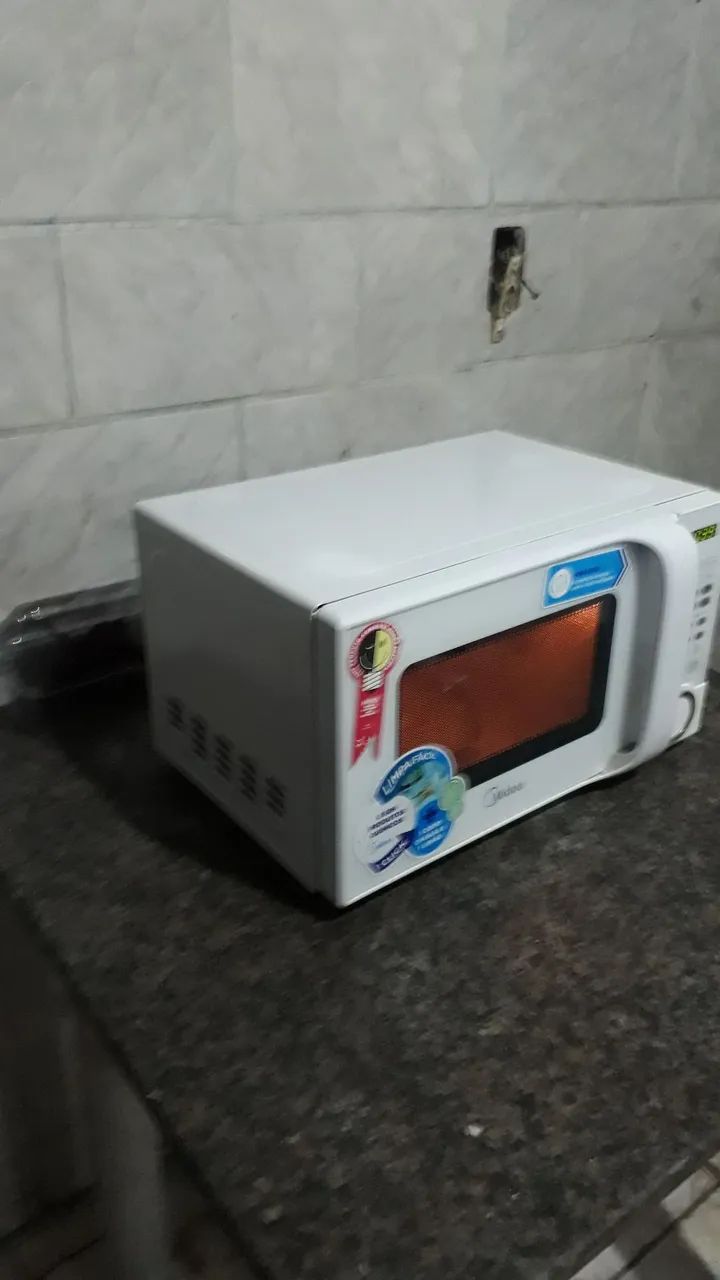 Microondas Mídea 20 litros funcionando perfeitamente . - Foto 3