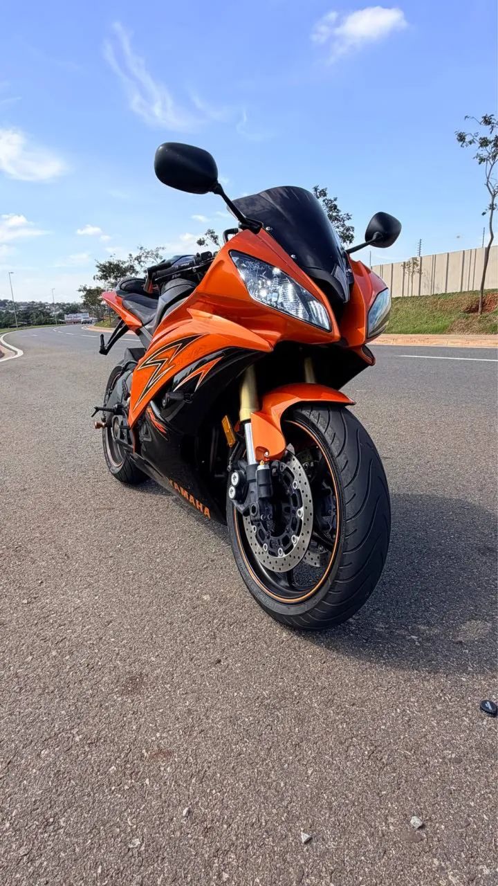 Yamaha R6