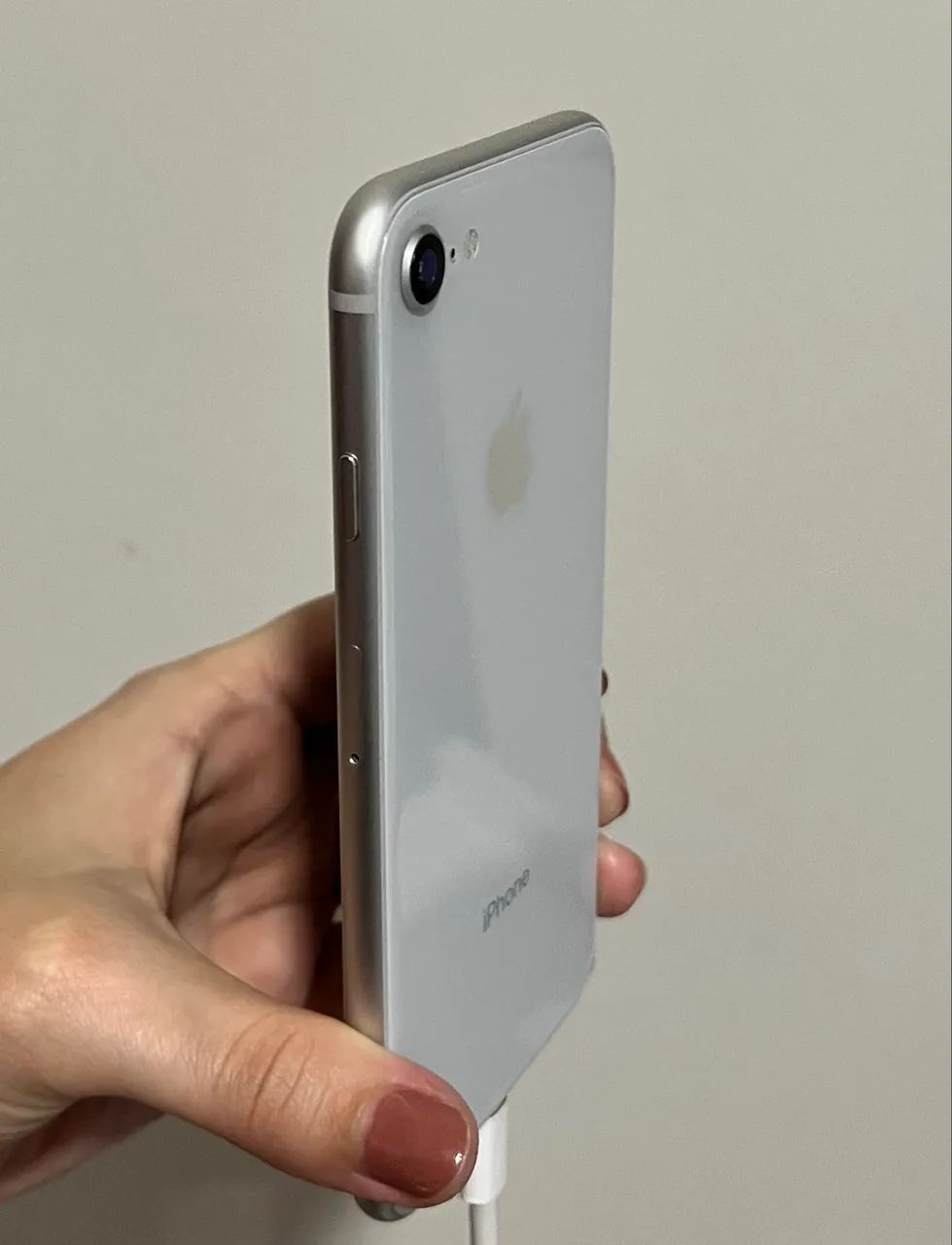 iPhone 8 64GB Prata - Muito Conservado - Funcionando Perfeitamente - Foto 4