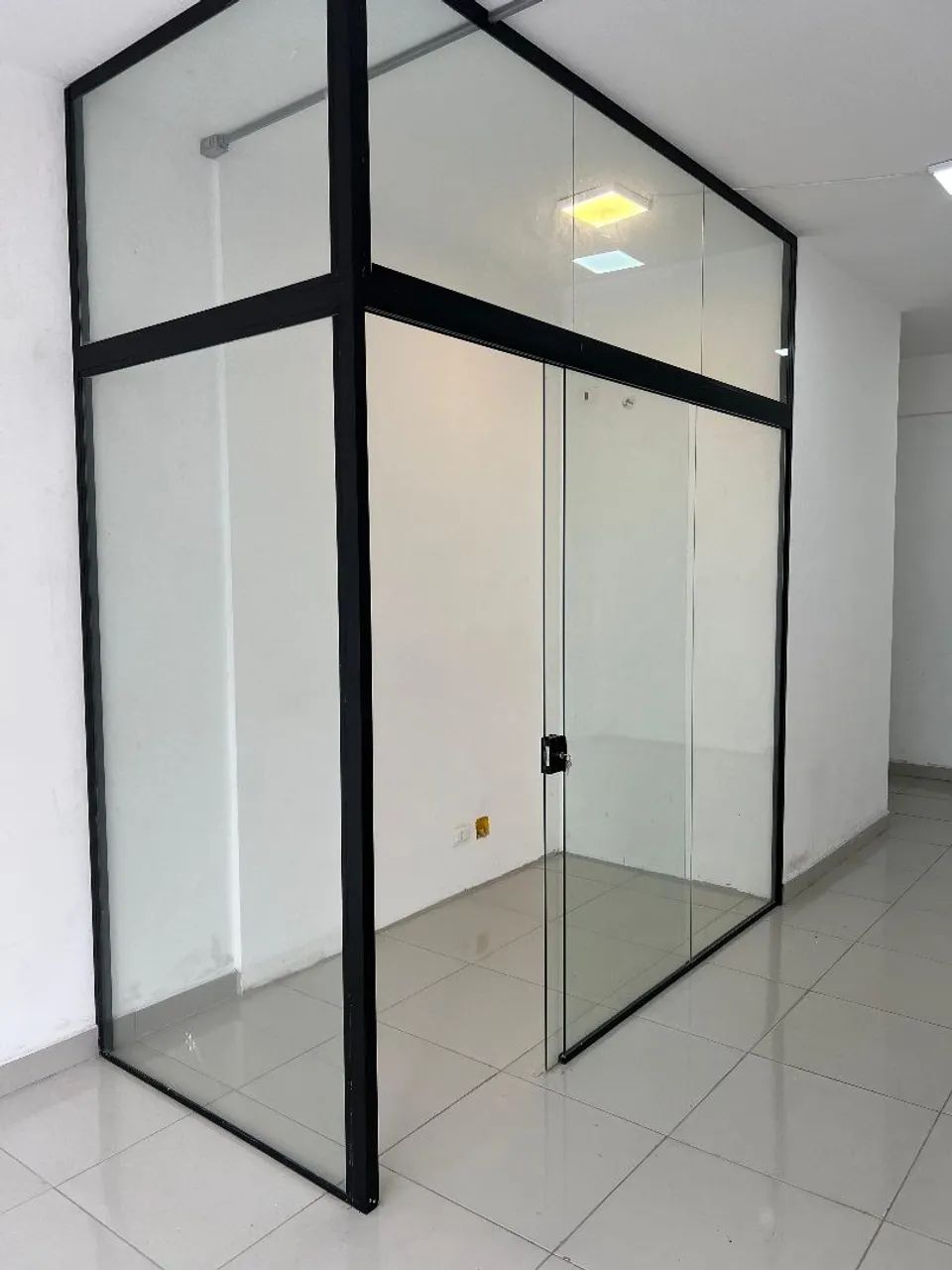 Box de vidro para lojista