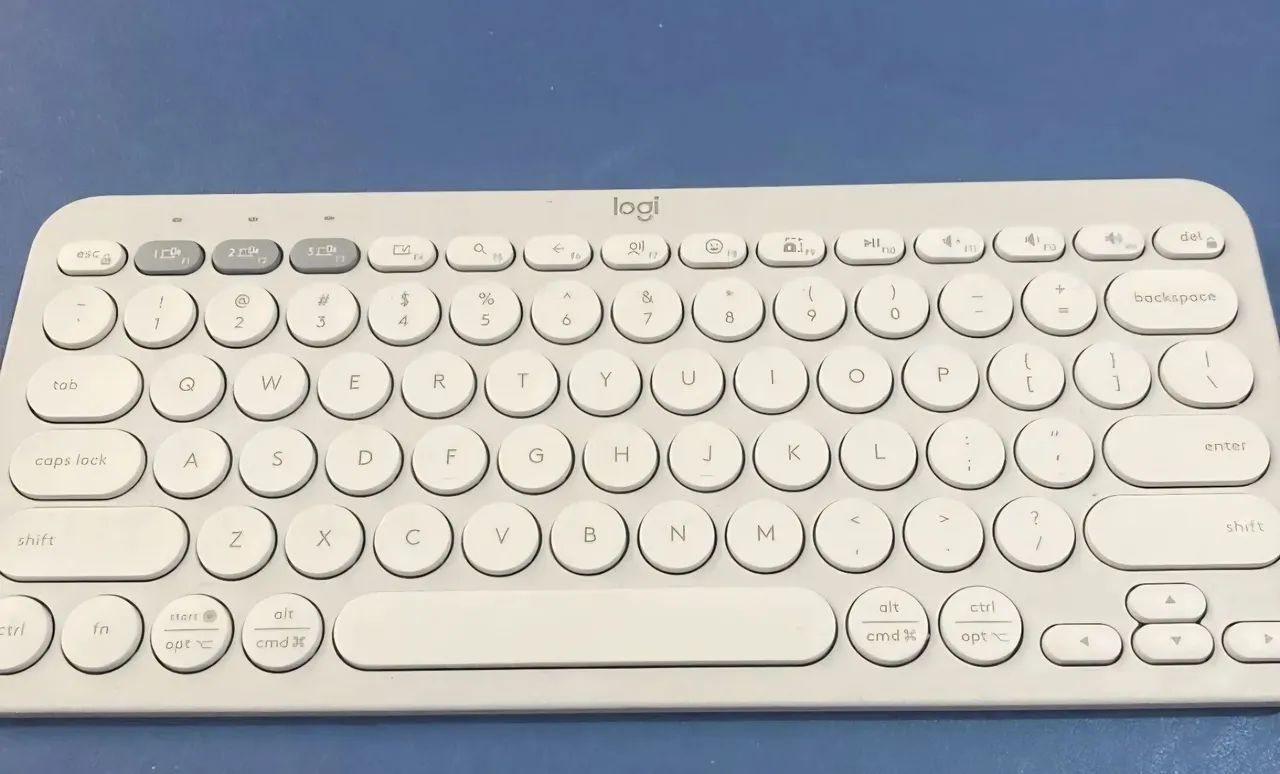Teclado Logitech Branco+Mouse - Foto 2