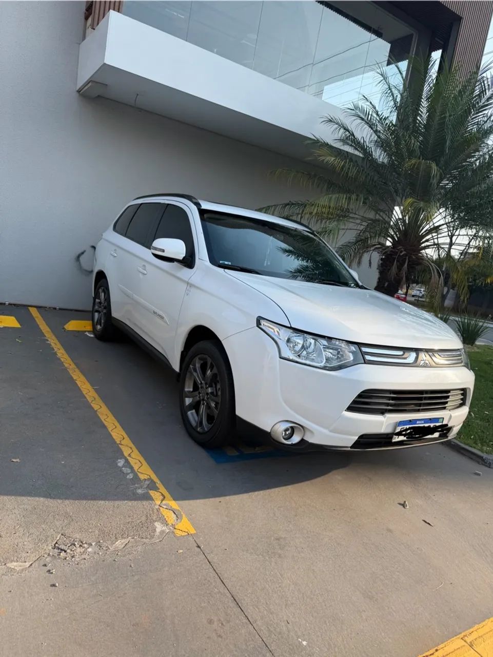 Mitsubishi Outlander 2.0 16V 160CV AUT. 2015