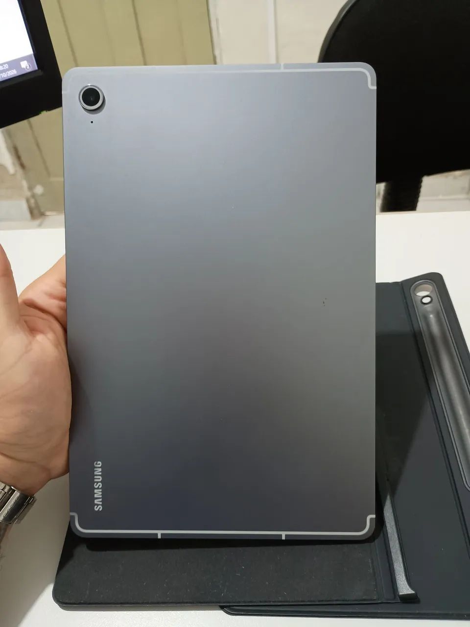 Samsung Tab s10 fe (com teclado e mouse bluetooth) - Foto 5