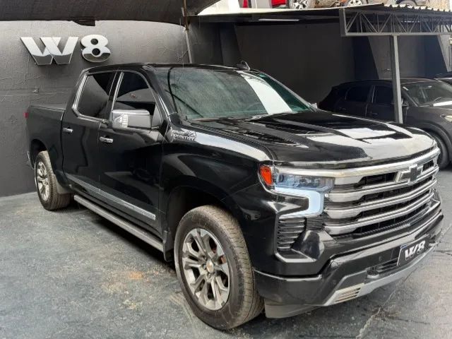 Chevrolet Silverado HIGH COUNTRY 5.3 V8 AWD AUT. 2025