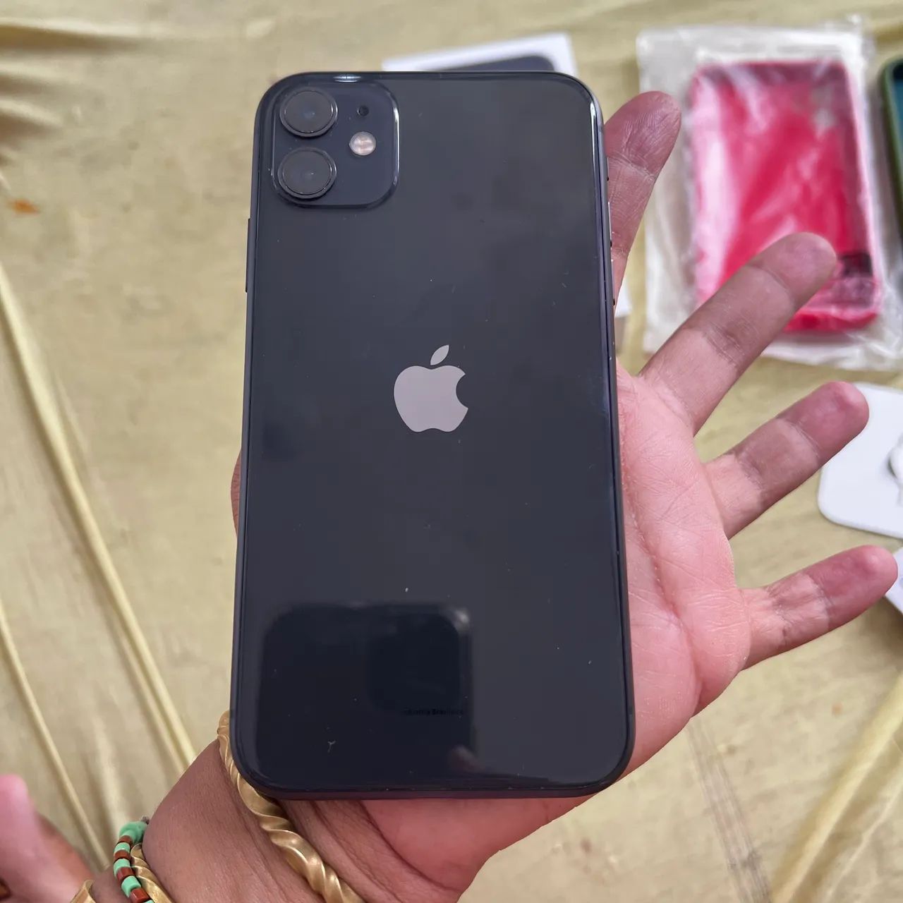 iPhone 11 sem marcas de uso completo e com nota fiscal  - Foto 2