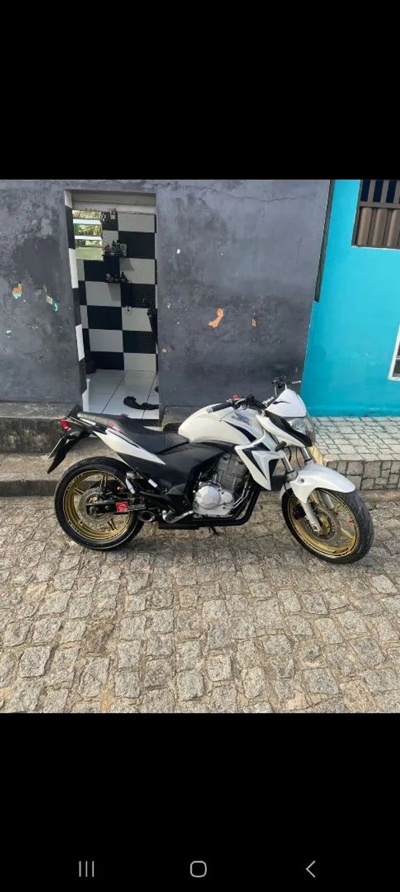 Vendo CB 300, 2015 conservada  - Foto 5
