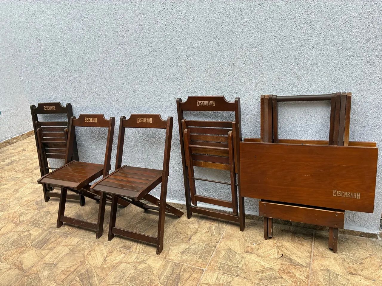 Mesa + 4 Cadeiras Eisenbahn - $350,00 - Foto 3