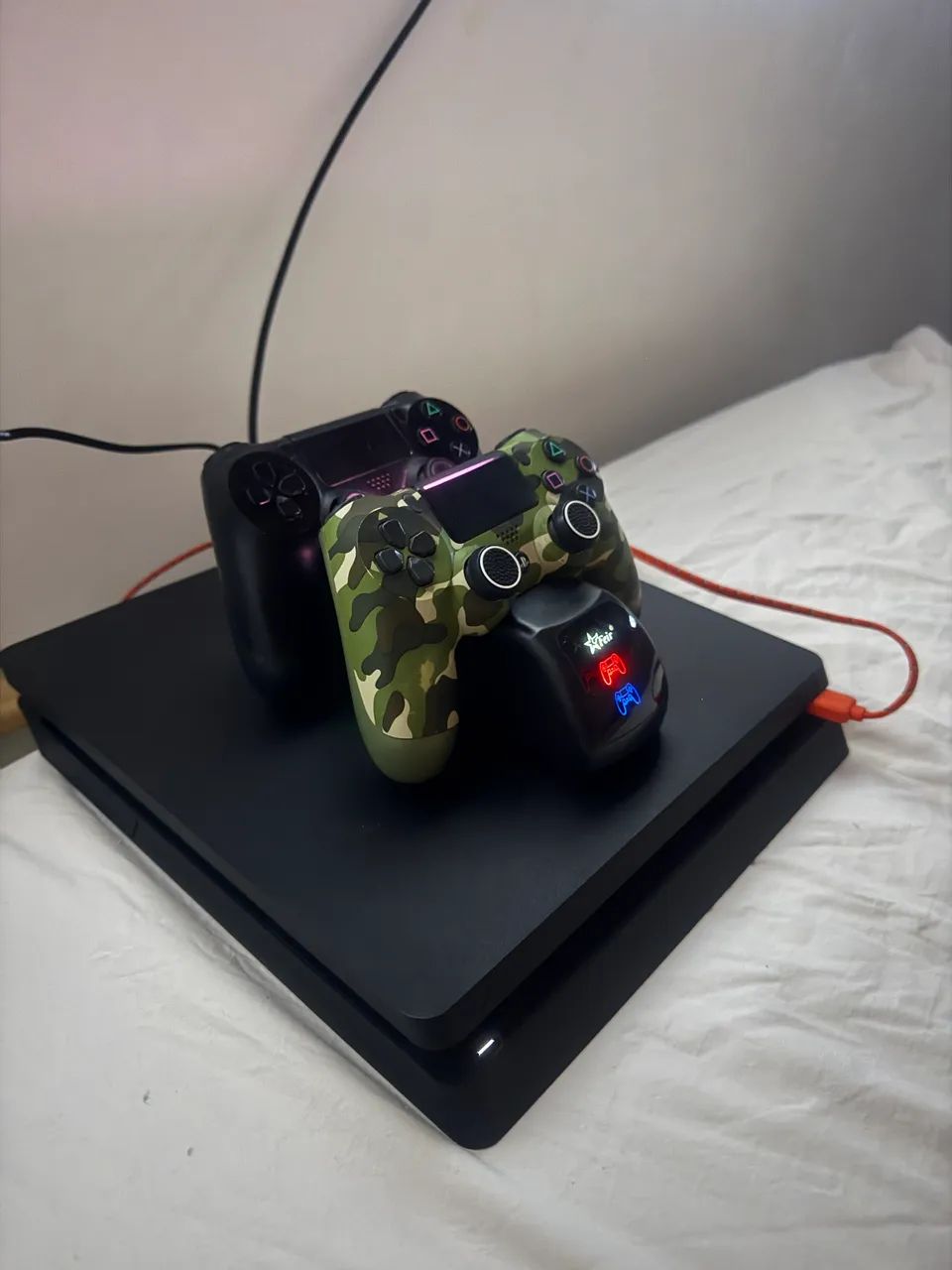 PS4 slim 2 controles originais  - Foto 3